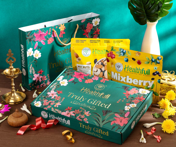 Premium Nuts & Berries Box